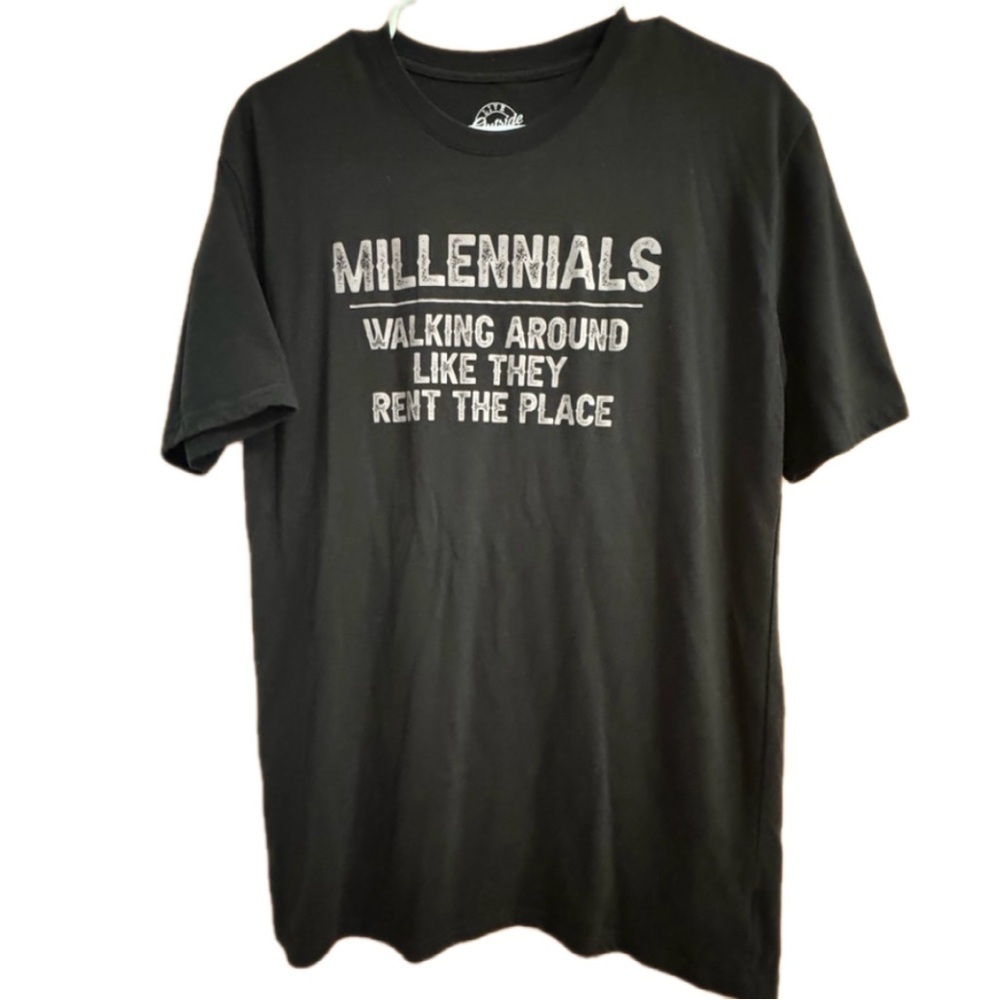 Size M Gildan Black Millennials Graphic Tee